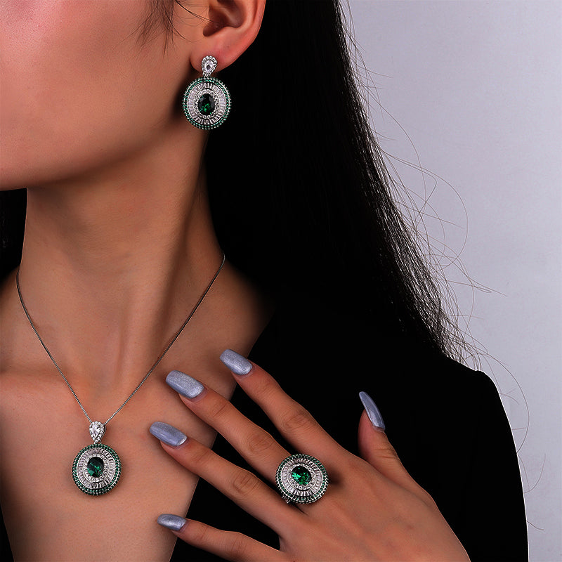 ZIRAVE Jewelry Vintage Simulated Emerald Multi-Halo Nicklace